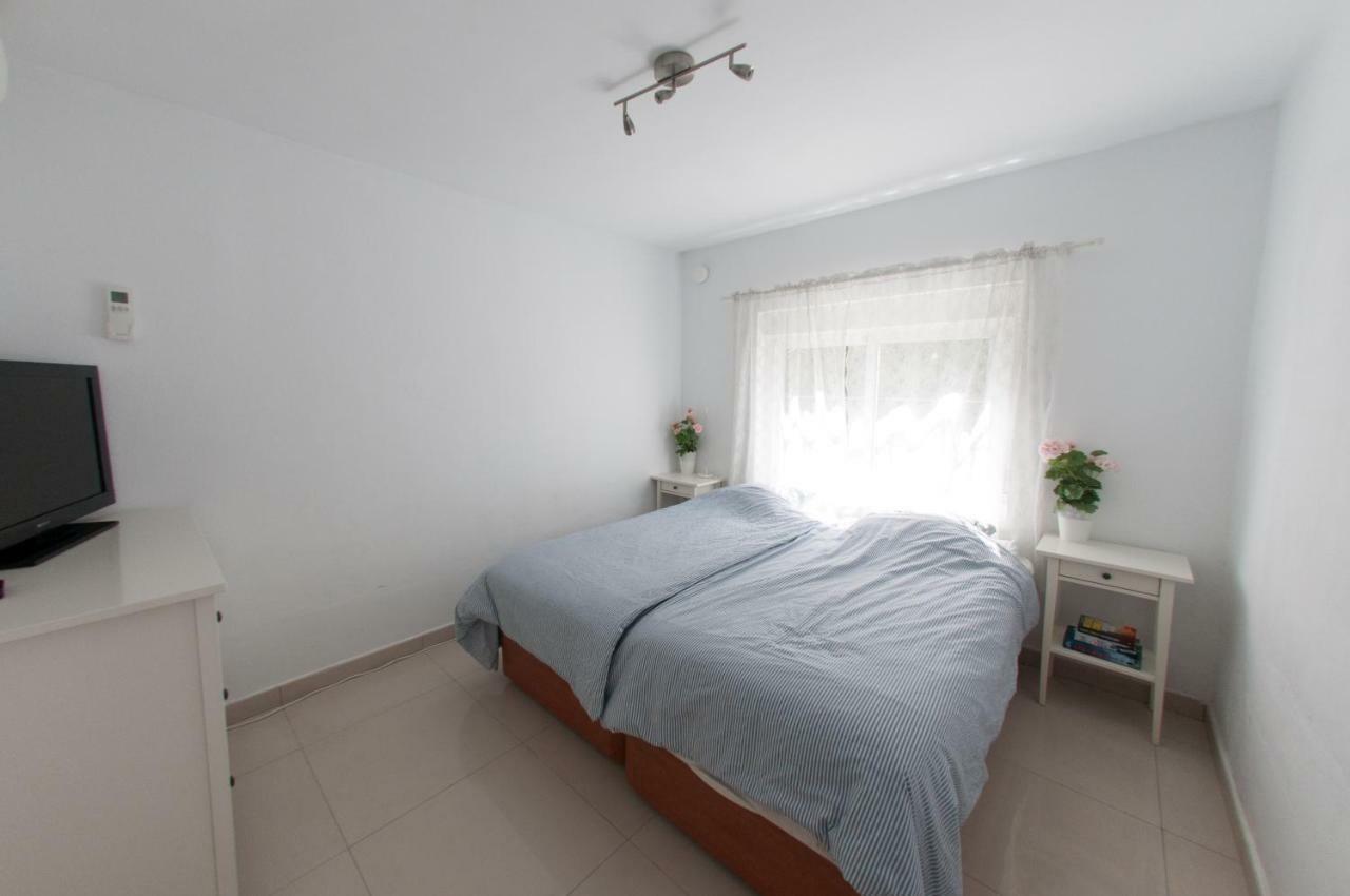 Villa Marysol Sleeps 6 Фуeнхирола Екстериор снимка